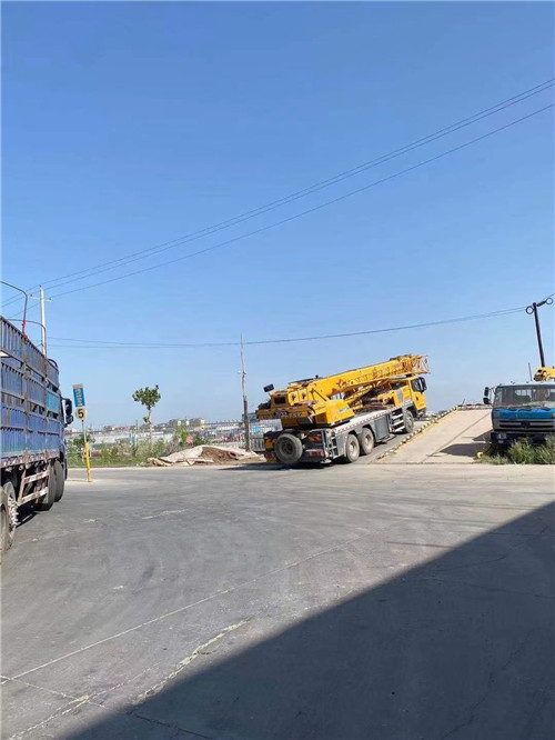 莱州市25吨吊车的租赁价格大概是多少？